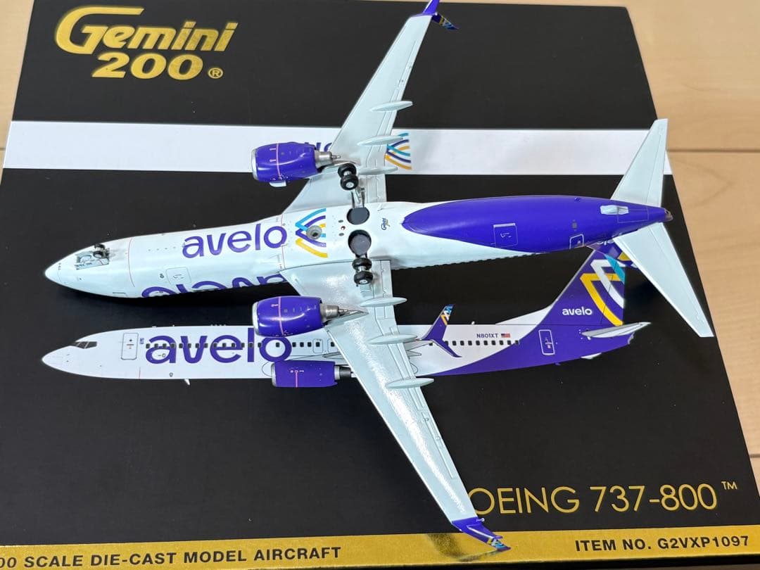 Gemini 200 AVELO エクストレイ航空 737-800 1/200