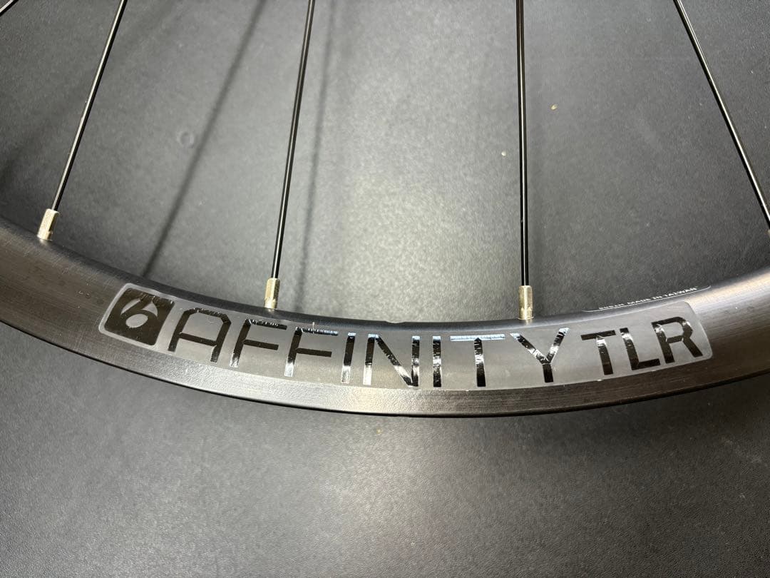 Bontrager Affinity TLR センターロック