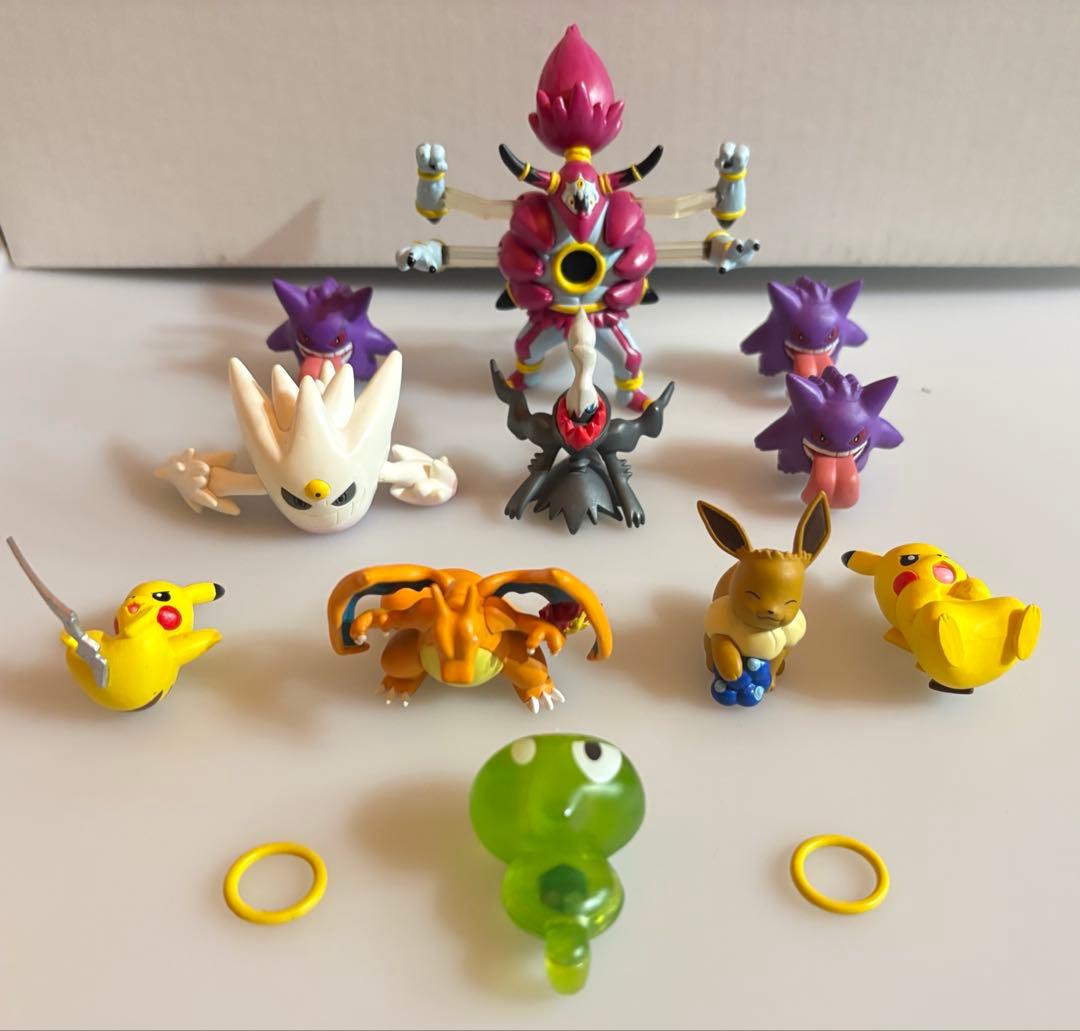 ポケモンフィギュアまとめ売りピカチュウ ジガルデコア白ゲンガー フーパ大量セット