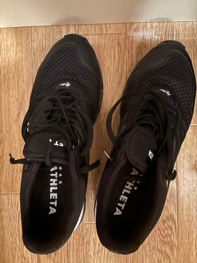 ATHLETA ランニングシューズ ブラック
