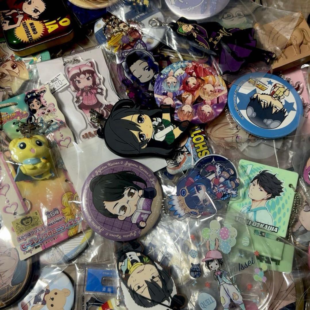A.アニメグッズ ノンジャンル 缶バッジ 小物1600点大量まとめ売り 超大量