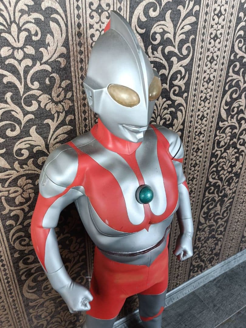 ウルトラマン 高さ80センチ フィギュア