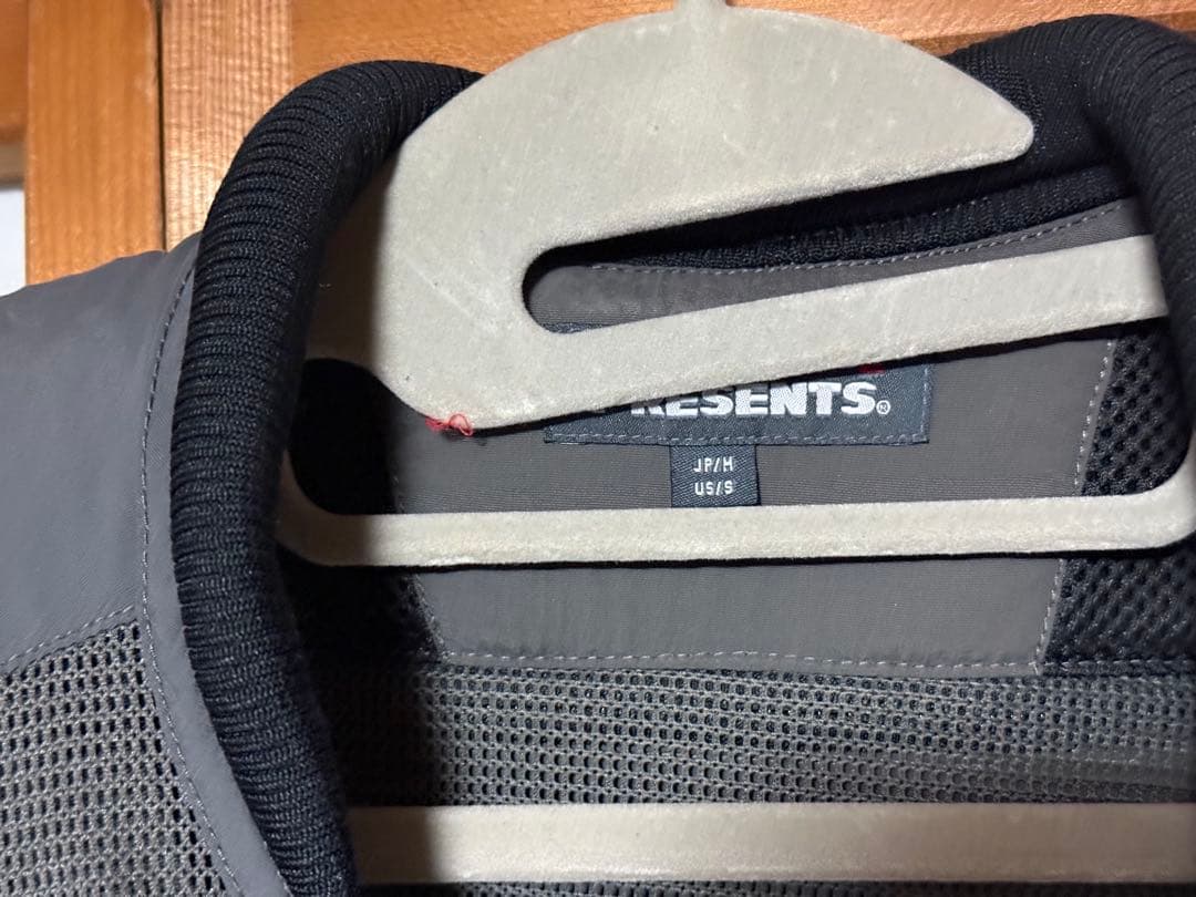 美品 リトルプレゼンツ スローハンドII＋メッシュ グレー Mサイズ