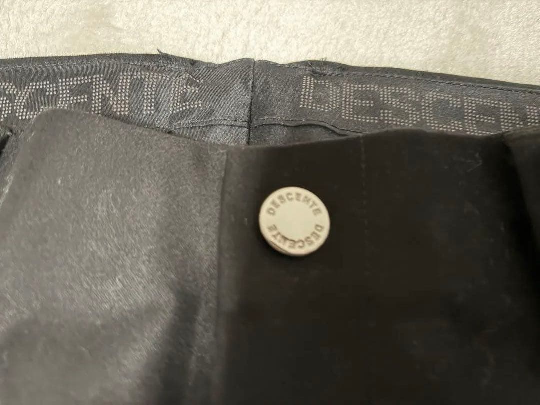 DESCENTE GOLF PT ZERO ブラックパンツ W79 Mサイズ