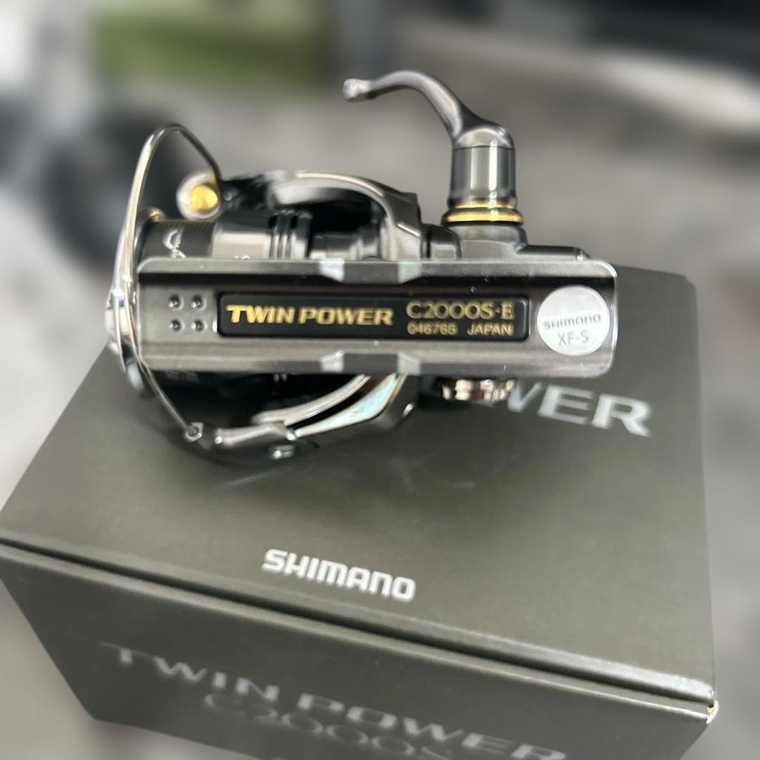 【美品】シマノ24ツインパワーC2000S