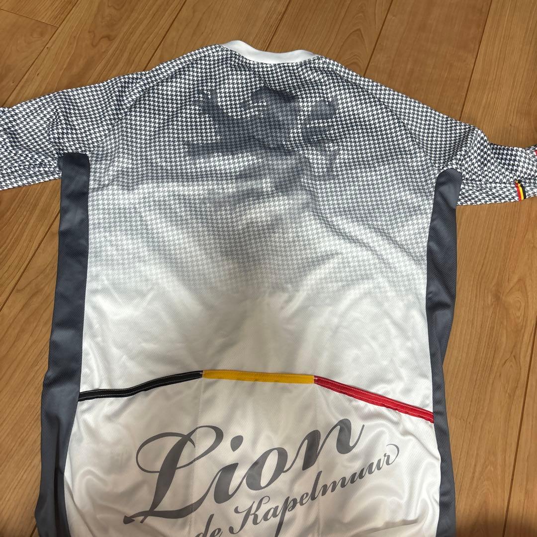 Lion de KAPELMUUR  カペルミュール　サイクルジャージ