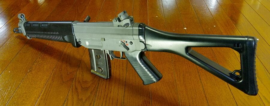 東京マルイ SIG SG551 SWAT 可変バースト付き