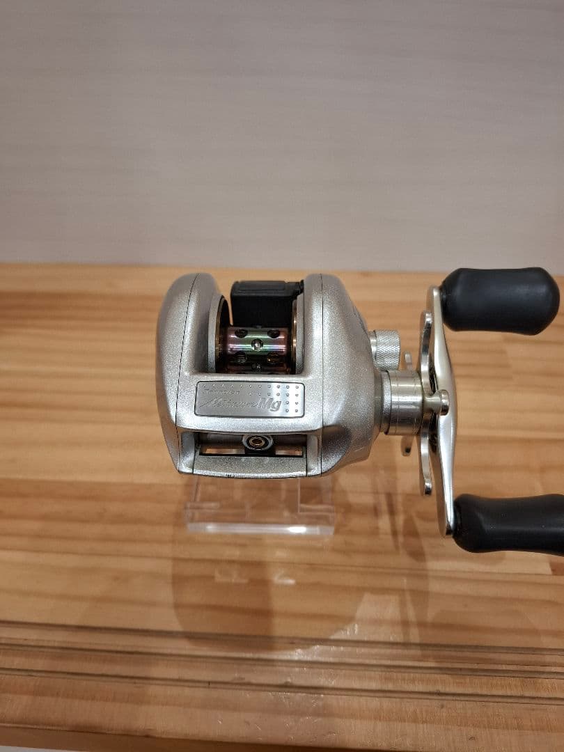 h*e様 スコーピオンメタニウムMg シルバー ベイトリール２台セット