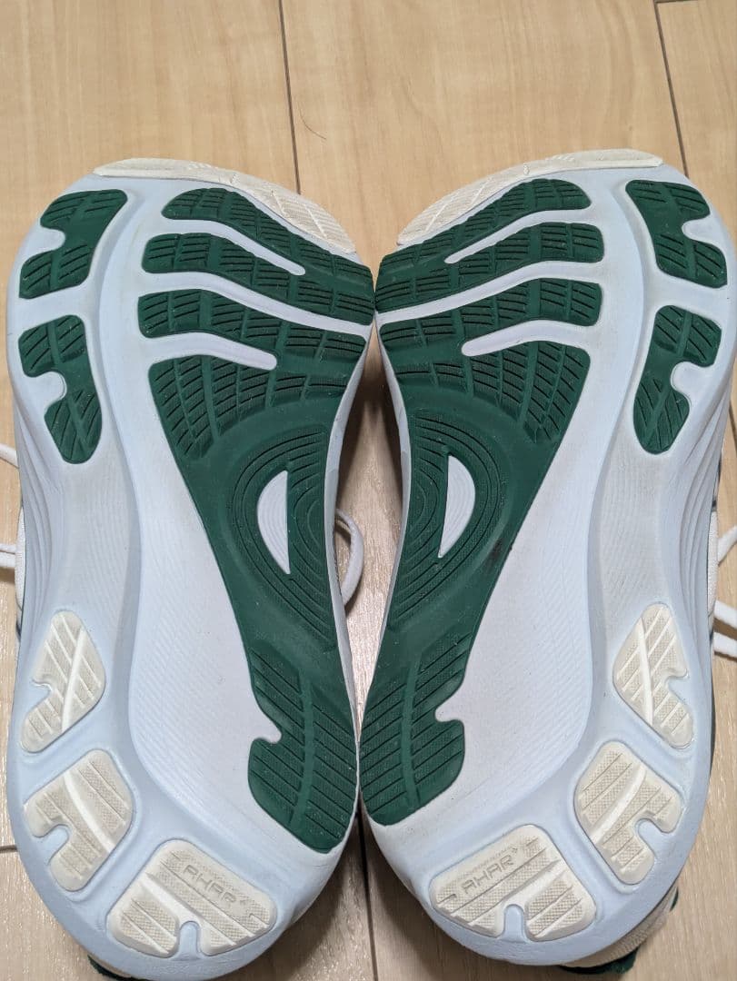 ASICS GEL-KAYANO32 ホワイト/グリーン