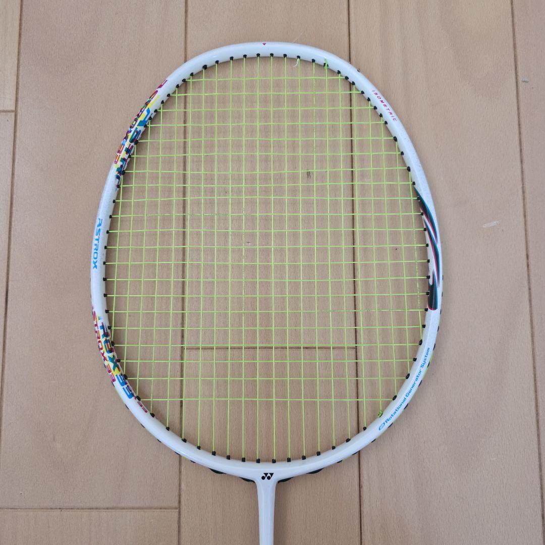 YONEX アストロクス33 バドミントンラケット
