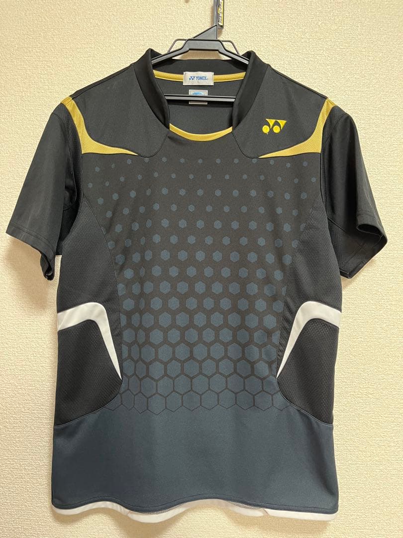 【希少】YONEX ヨネックス ゲームシャツ2枚セット　Lサイズ　※埼玉背面