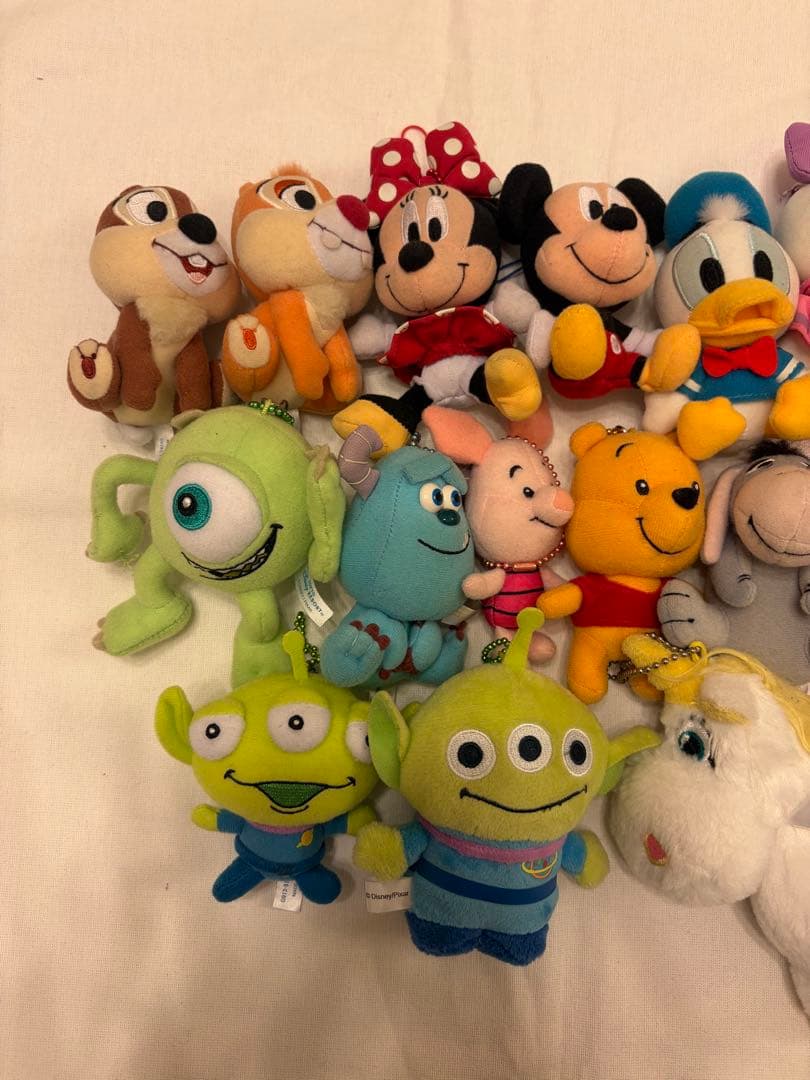 ディズニーキャラクターぬいぐるみキーホルダー 18個