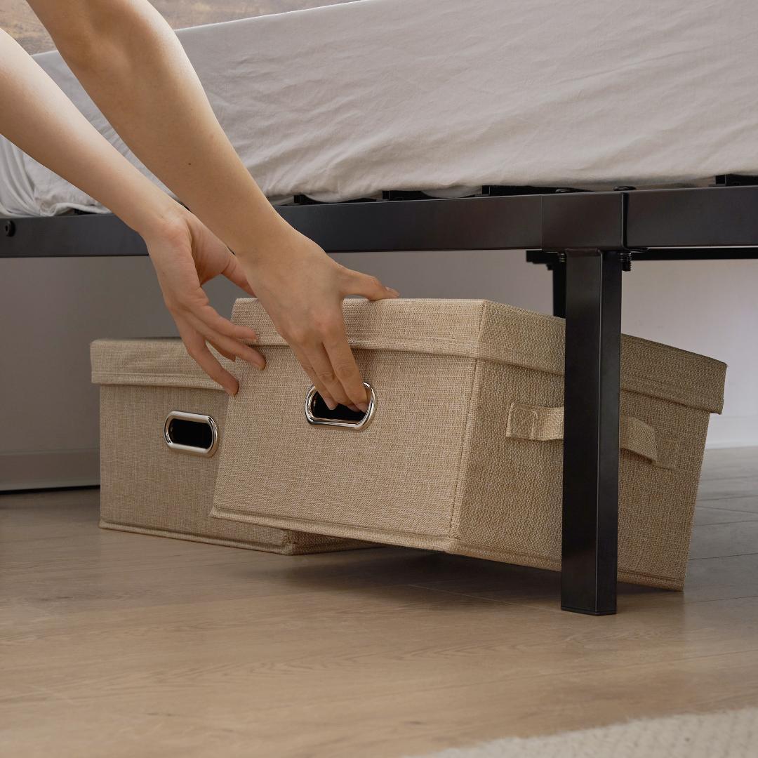 在庫一掃！赤字価格！SD・セミダブル　ベッドフレーム・コンセント付き