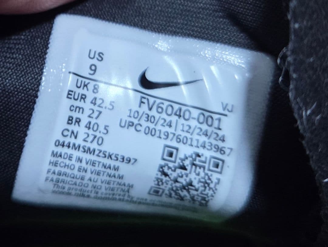 Nike AlR ZOOM RlVAL FLY 4 ブラック/ホワイト