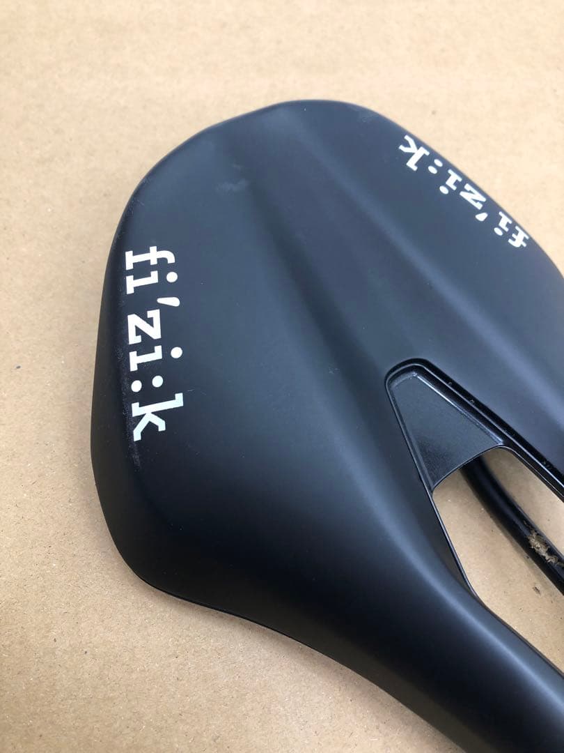 FIZIK TEMPO ARGO R5 自転車サドル ブラック 150mm