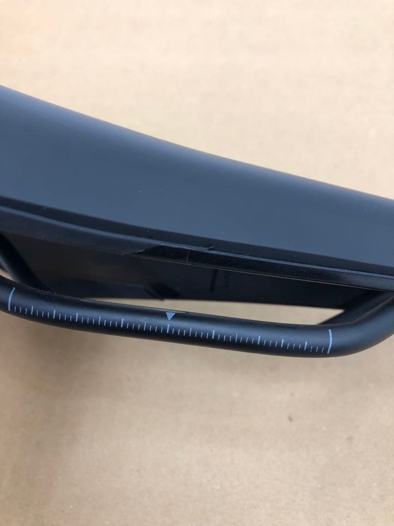 FIZIK TEMPO ARGO R5 自転車サドル ブラック 150mm