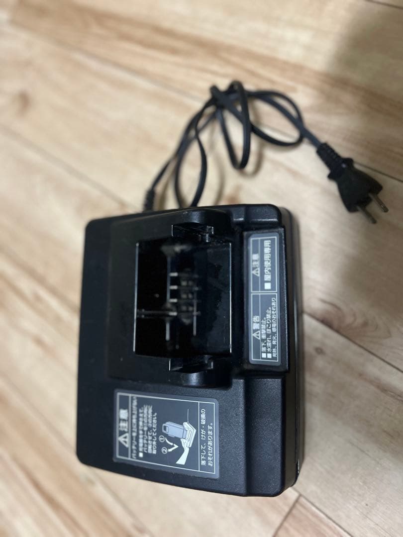 Panasonic 充電器 NKJ037Z