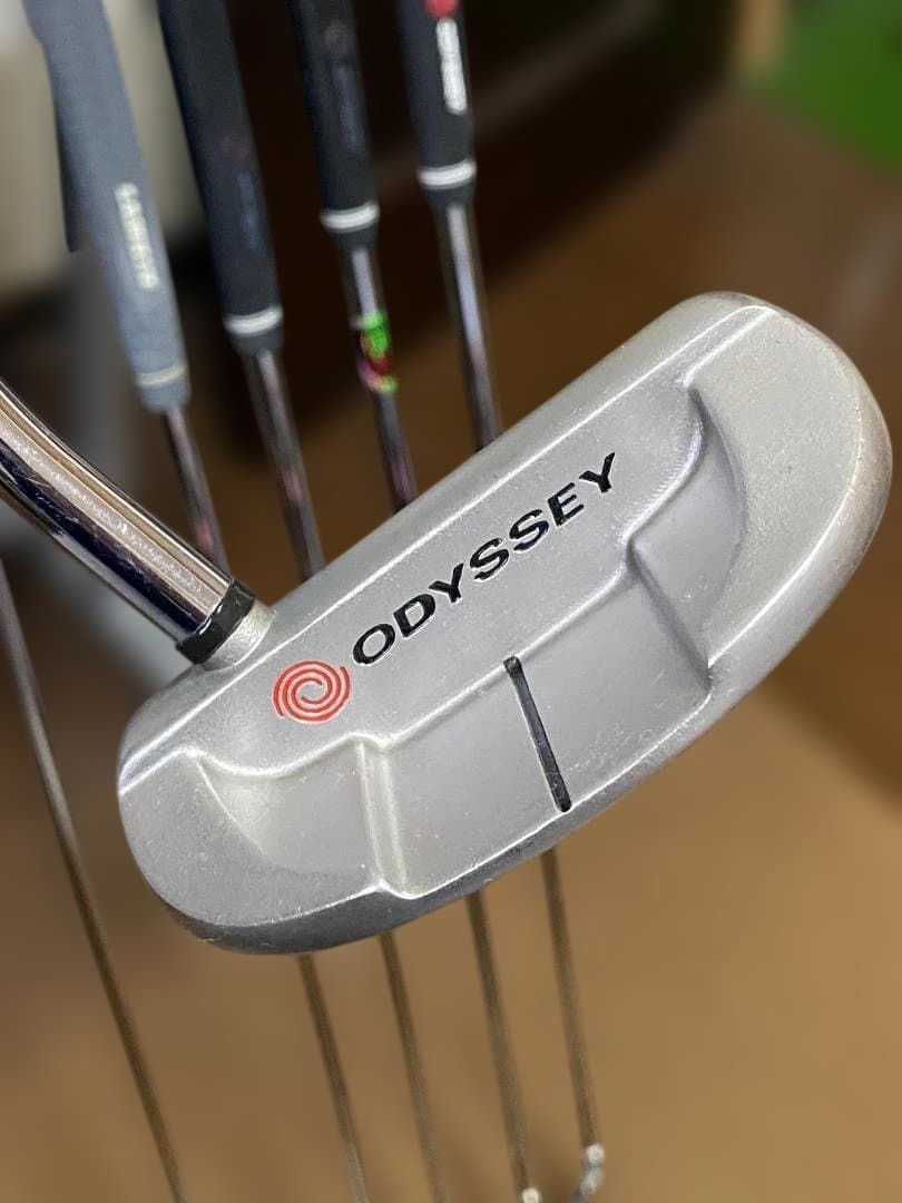 名器 ODYSSEY WHITE HOT #5 33インチ 純正カバー付