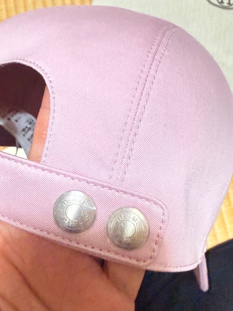 HERMES ピンク キャップ Hモチーフ 58