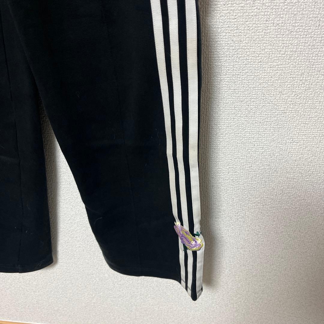 adidas アディダス フラワー刺しゅう入りパンツ サイズM
