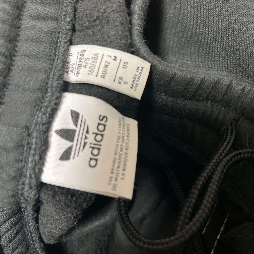 adidas アディダス フラワー刺しゅう入りパンツ サイズM