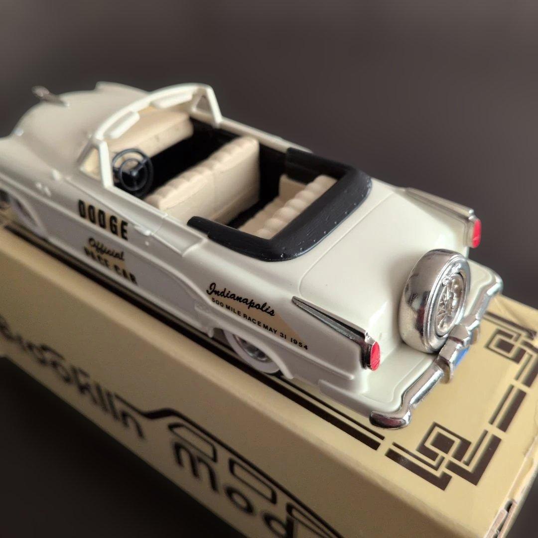 ミニカー Brooklin Models Dodge Pace Car 1/43