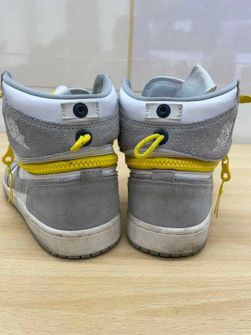 シューズ(男性用) Nike Air Jordan 1 High Switch CW6576-100