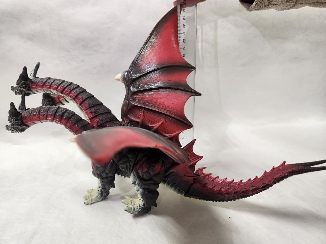 デスギドラ(モスラ) 三頭龍フィギュア 赤と黒 約20cm