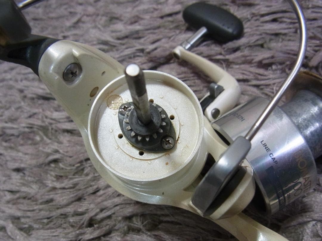 SHIMANO BIOMASTER 4000 シマノ スピニングリール