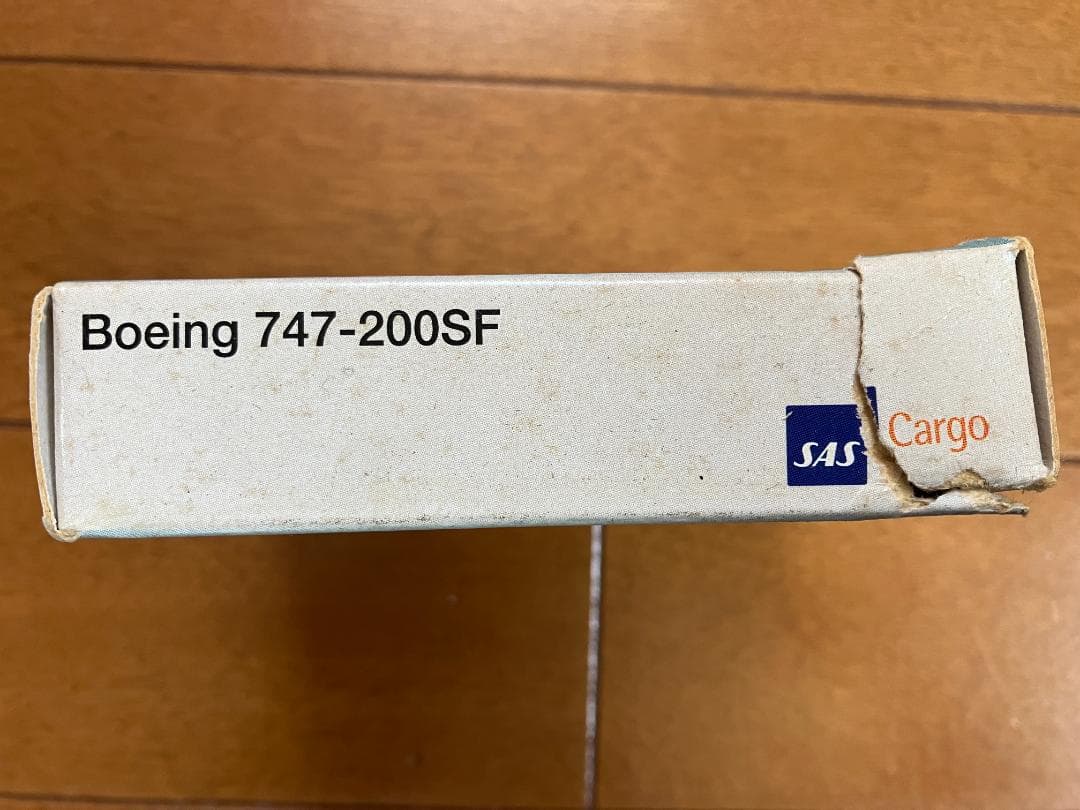 スカンジナヴィア航空　SAS CARGO B747-200SF 貨物機模型　J