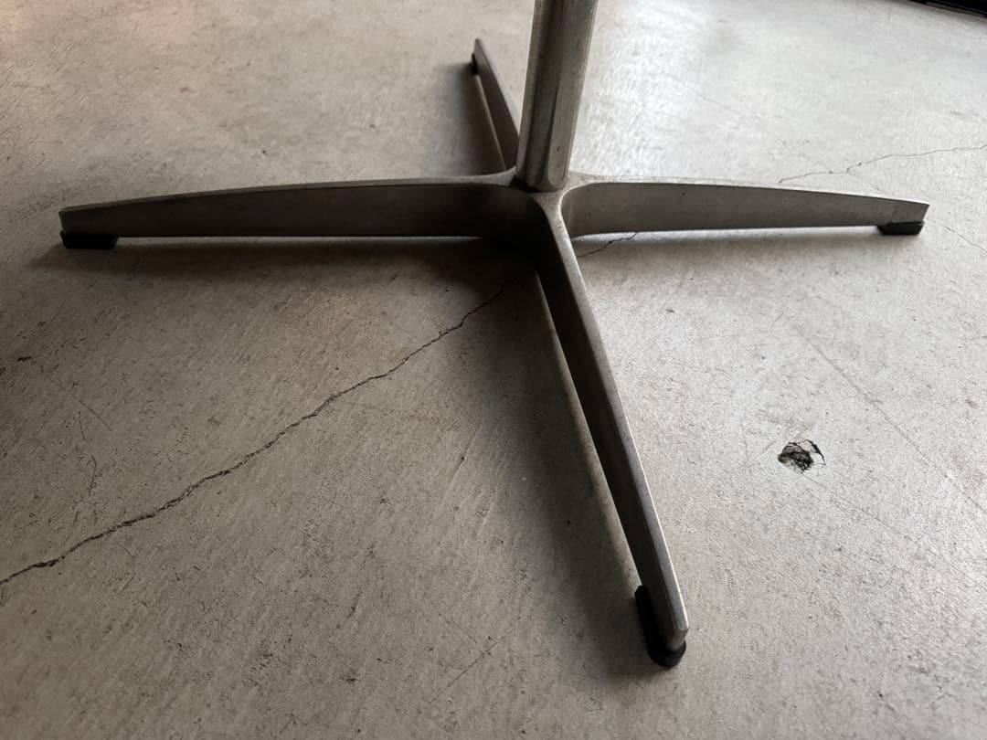 スワンチェア ブラックFritz Hansen アルネヤコブセン　北欧
