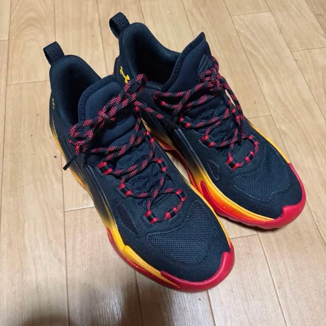 Under Armour カリー13