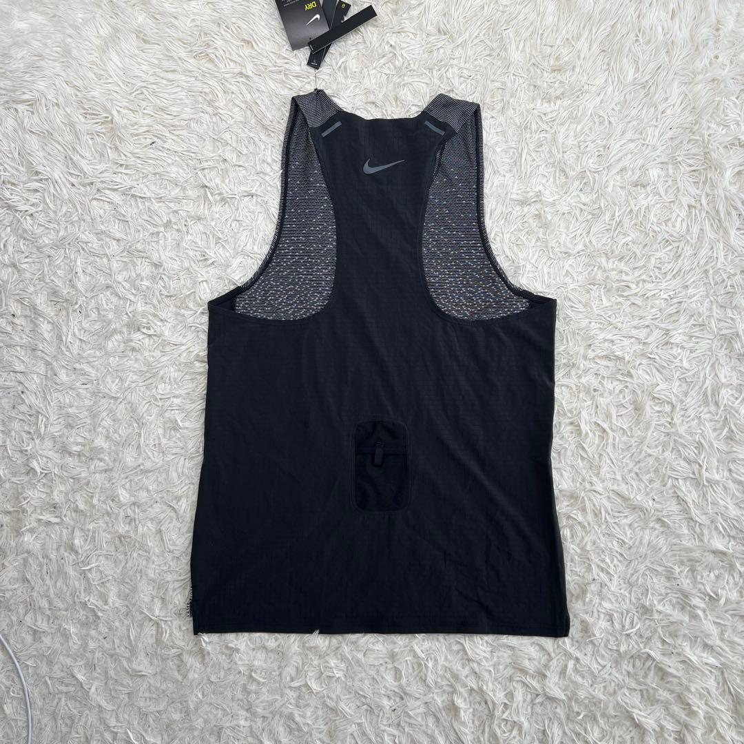 【定価9000円】新品　NIKE ランニングシャツ　エアロスウィフトL