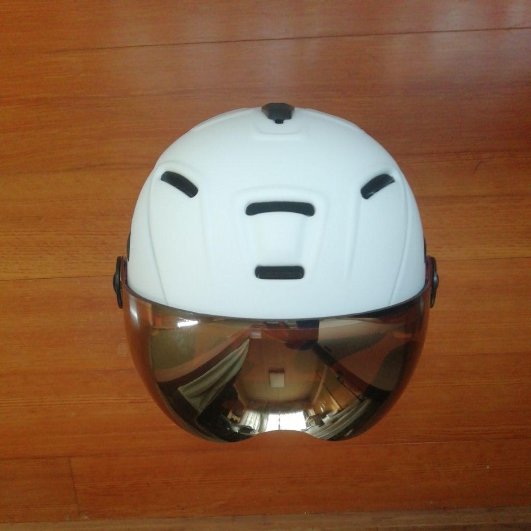 新品 バイザー ヘルメット サイズ M（55cm～58cm）マットホワイト