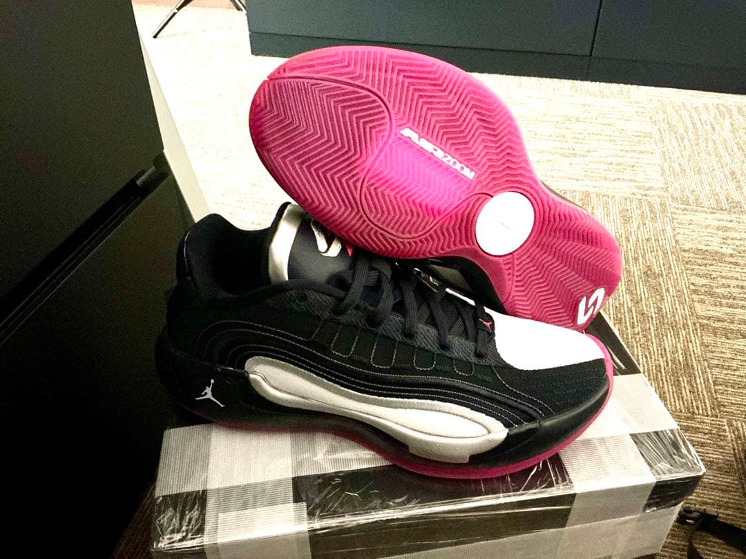 新品未使用！Jordan Luka 4