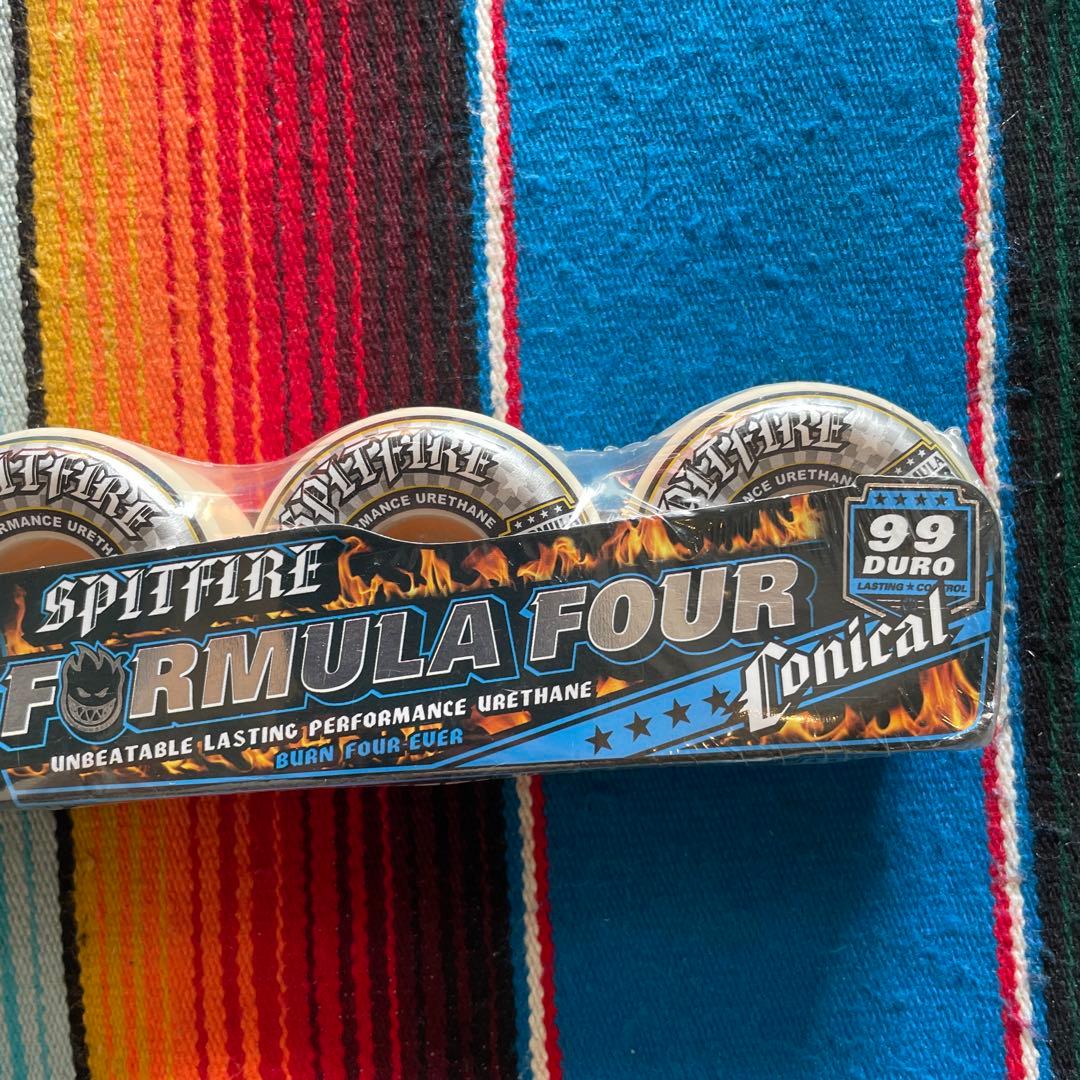 Spitfire フォーマル4コニカル 54mm99a ウィール定価9130