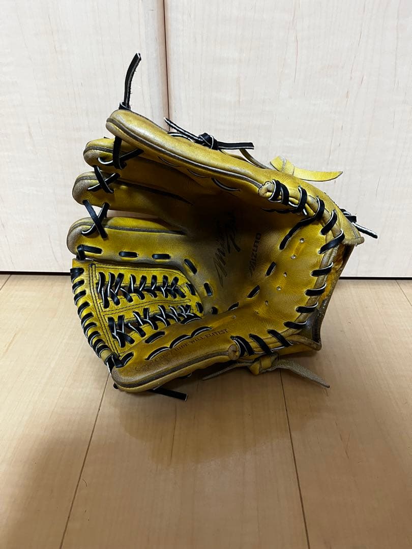 ミズノプロ　内野用　サイズ9 硬式軟式不明