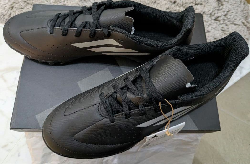 adidas DEPORTIVO III TF　250円引きます