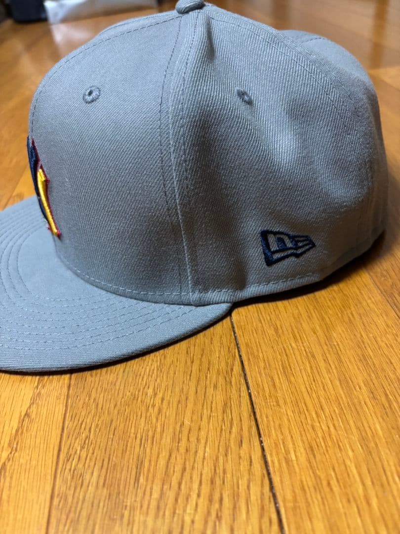 お値下げ！ ニューエラ ヤンキース グレー 8 カラーロゴキャップ