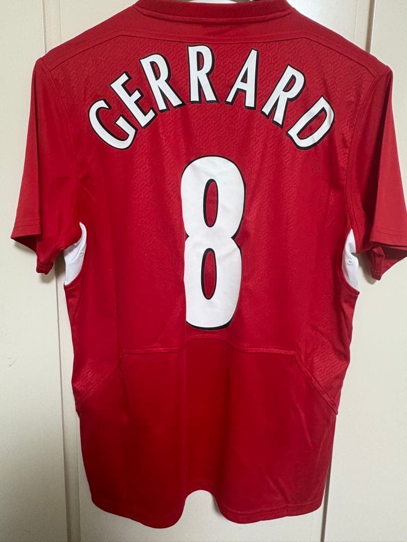 ジェラード　サイン入りユニフォームLiverpool FC イスタンブール