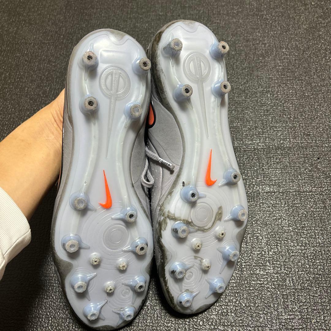 Nike サッカーシューズ グレー スパイク