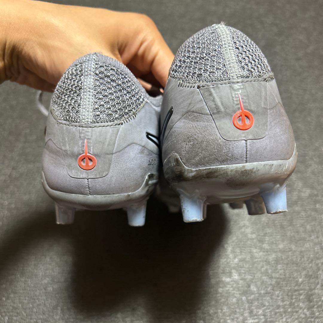 Nike サッカーシューズ グレー スパイク