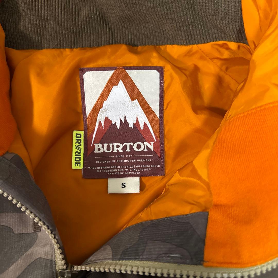 BURTON 迷彩柄 スノーボードジャケット S