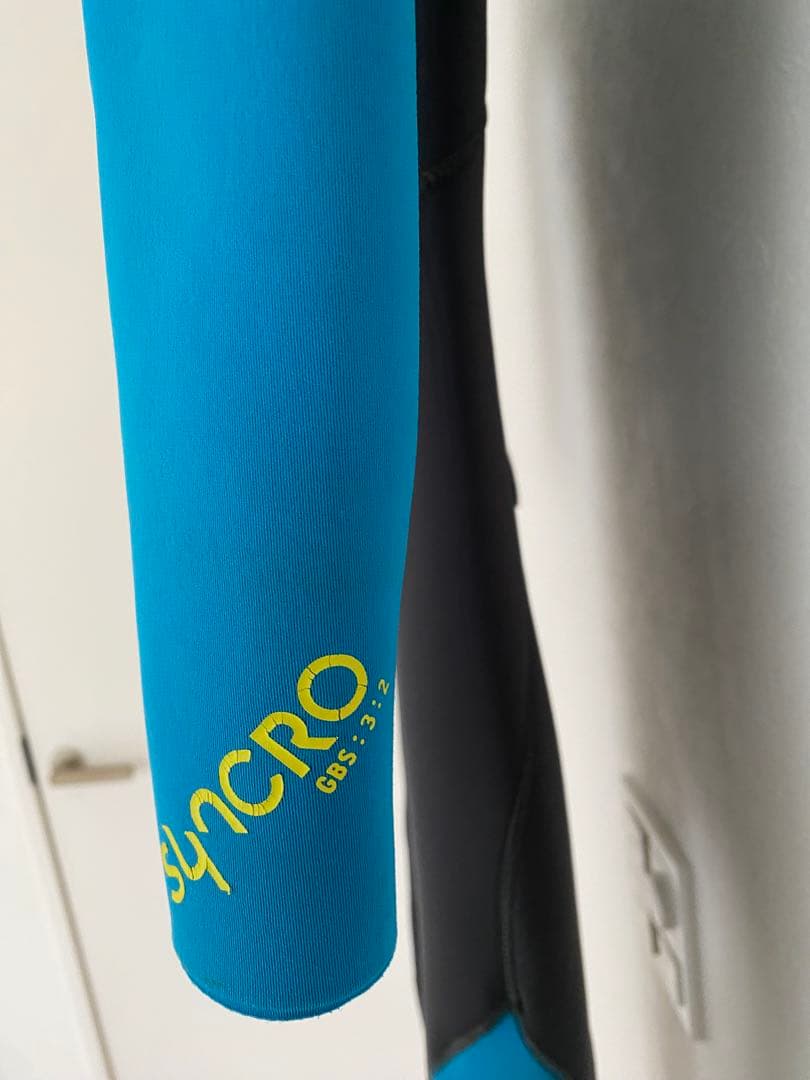 Quiksilver フルスーツ 130cm キッズ　ジュニア　ウェットスーツ