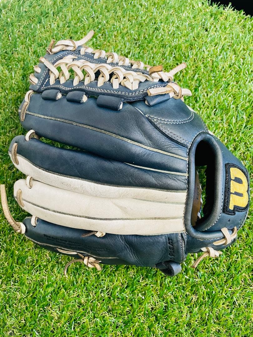 【美品✨】Wilson‼️ウィルソン　野球グローブ　軟式用　ネイビー　ホワイト