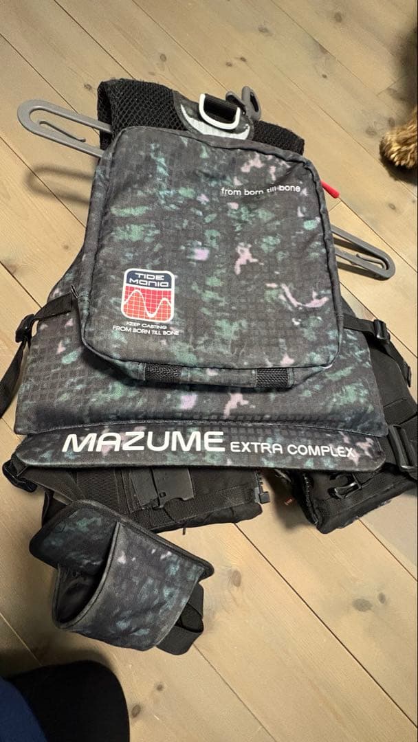 マズメ　EXTRA COMPACT ライフジャケット