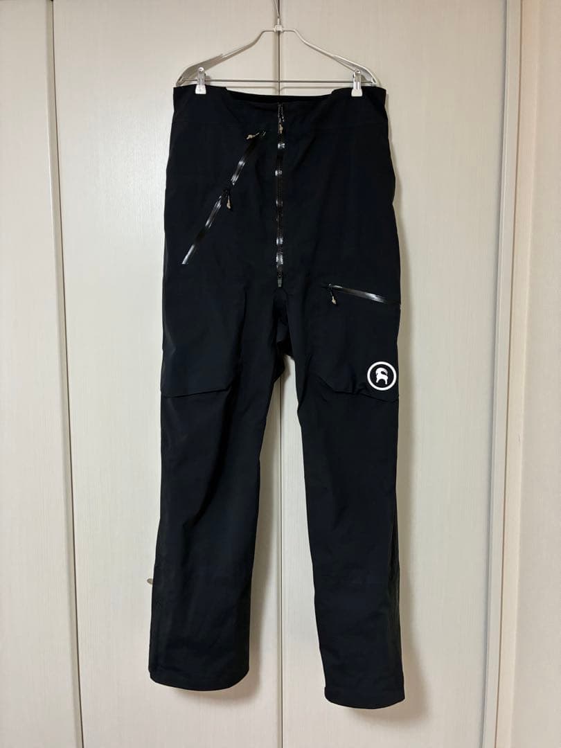 日本未発売　バックカントリー　GORE-TEX ゴアテックス　ビブパンツ　メンズ