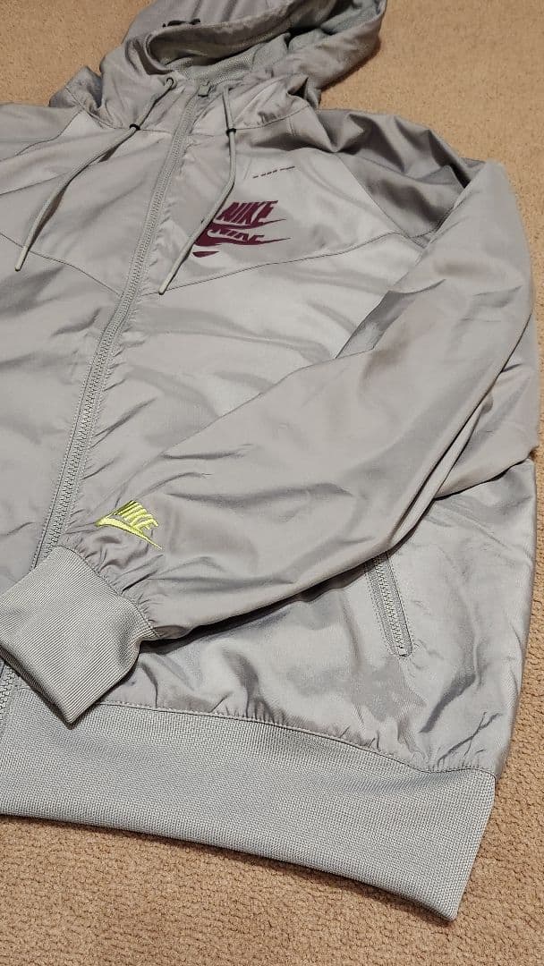 【早い者勝・新品未使用】ナイキ メンズパーカージャケット L