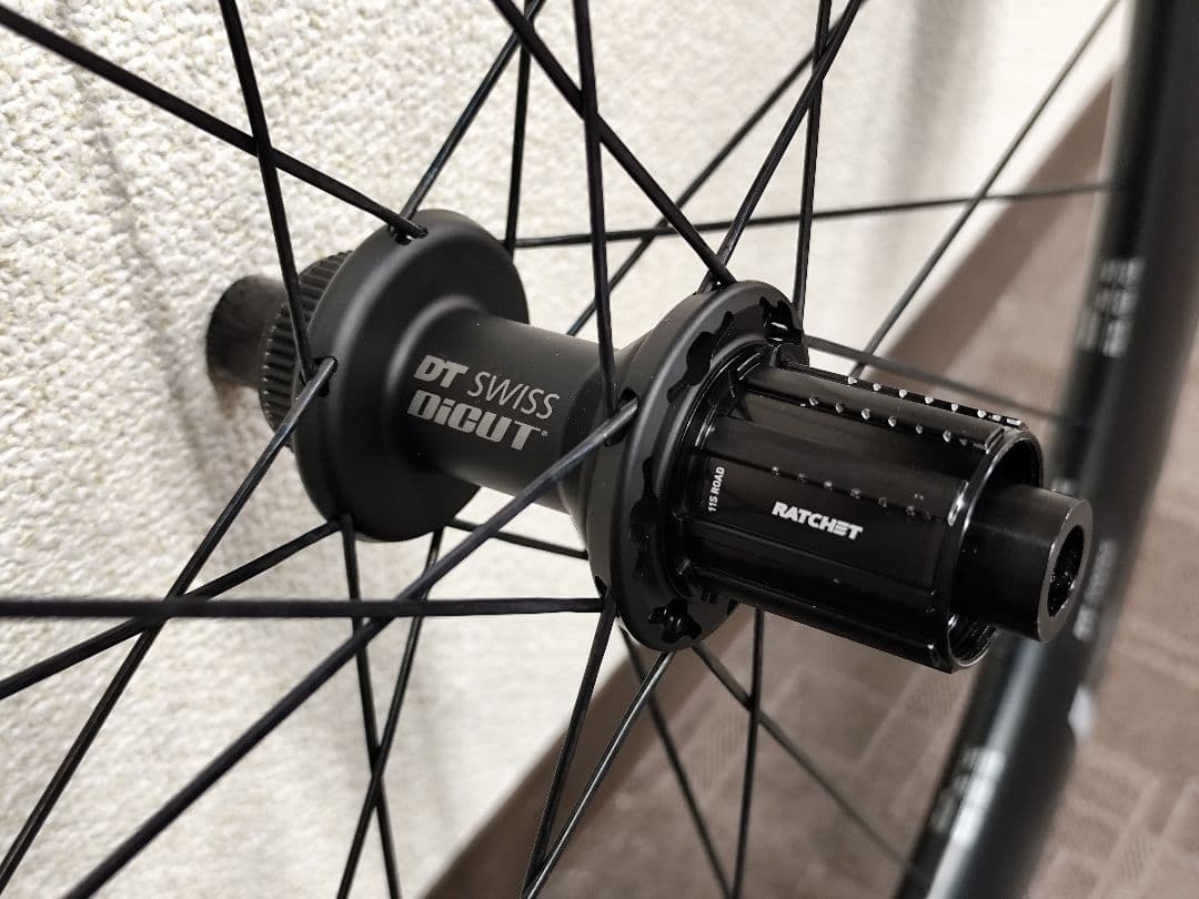 DT SWISS ARC1600 F50/R62 700c カーボンホイール
