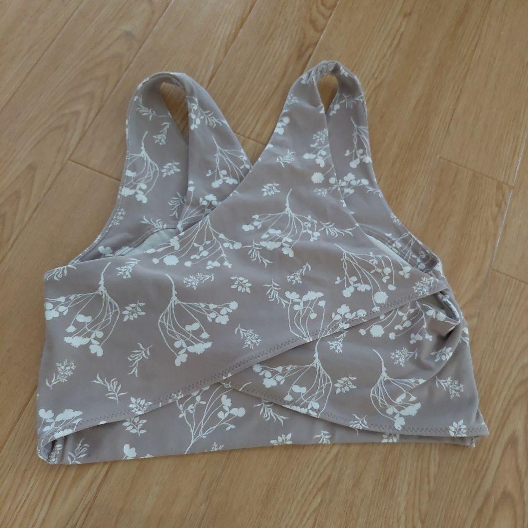 emmi yoga　エミヨガ　フラワー　トップ　レギンス　セット　0